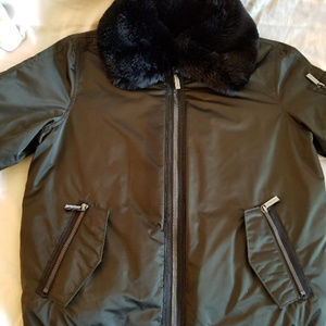 Woman's Micheal Kors Bomber jacket w/black faux fu